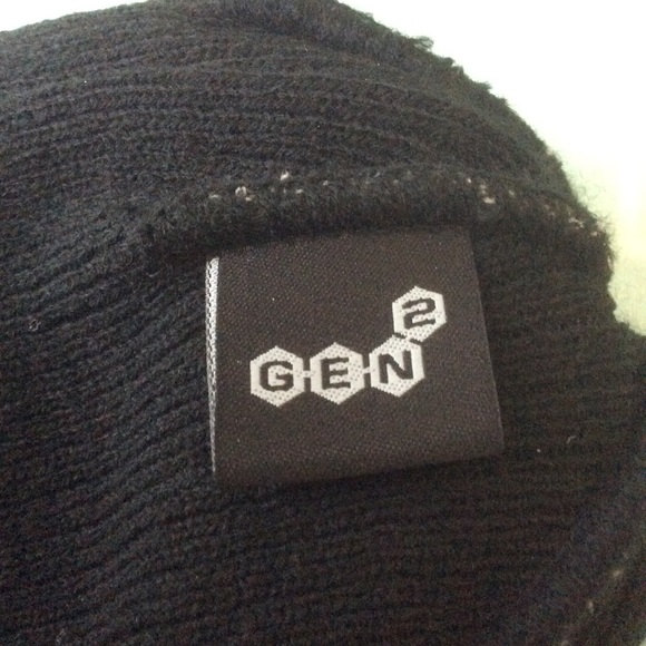 GEN2 CU BUFFALOES Pompom Cuff Beanie Sz S or Boys 8-20 - Picture 8 of 8